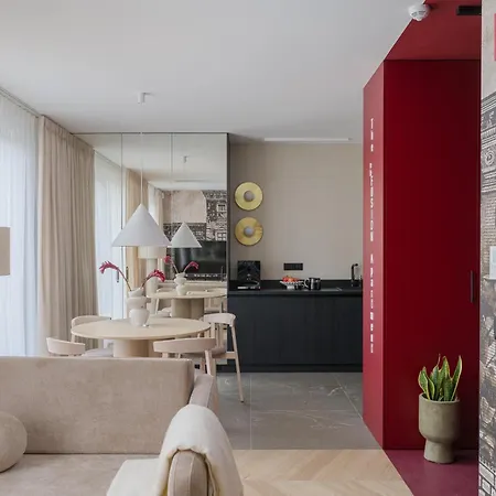 Mye - The Ohfusion - Fuzja - Free Parking, Klimatyzacja, Fv Apartman